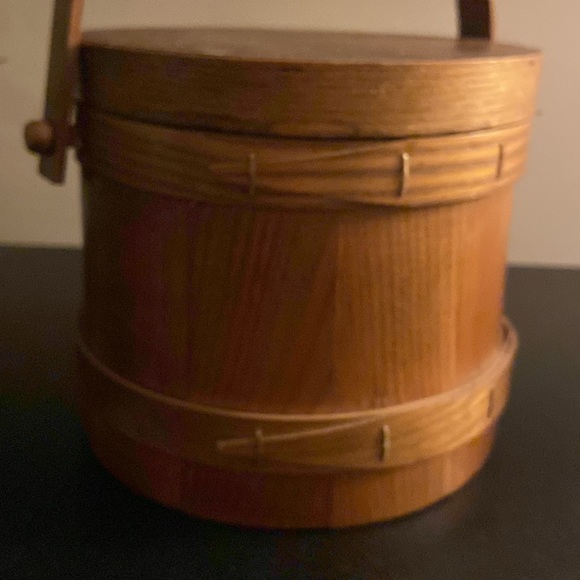 Vintage wood barrel ice bucket with cover - Picture 2 of 16